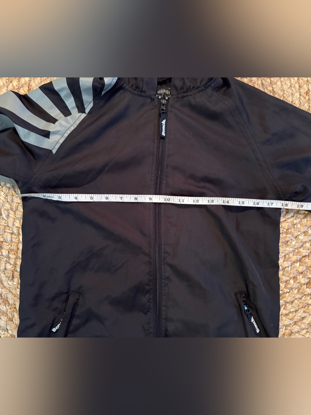 Bench Windbreaker Jacket Women’s Small Black Hooded Full Zip Lightweight - Picture 7 of 8